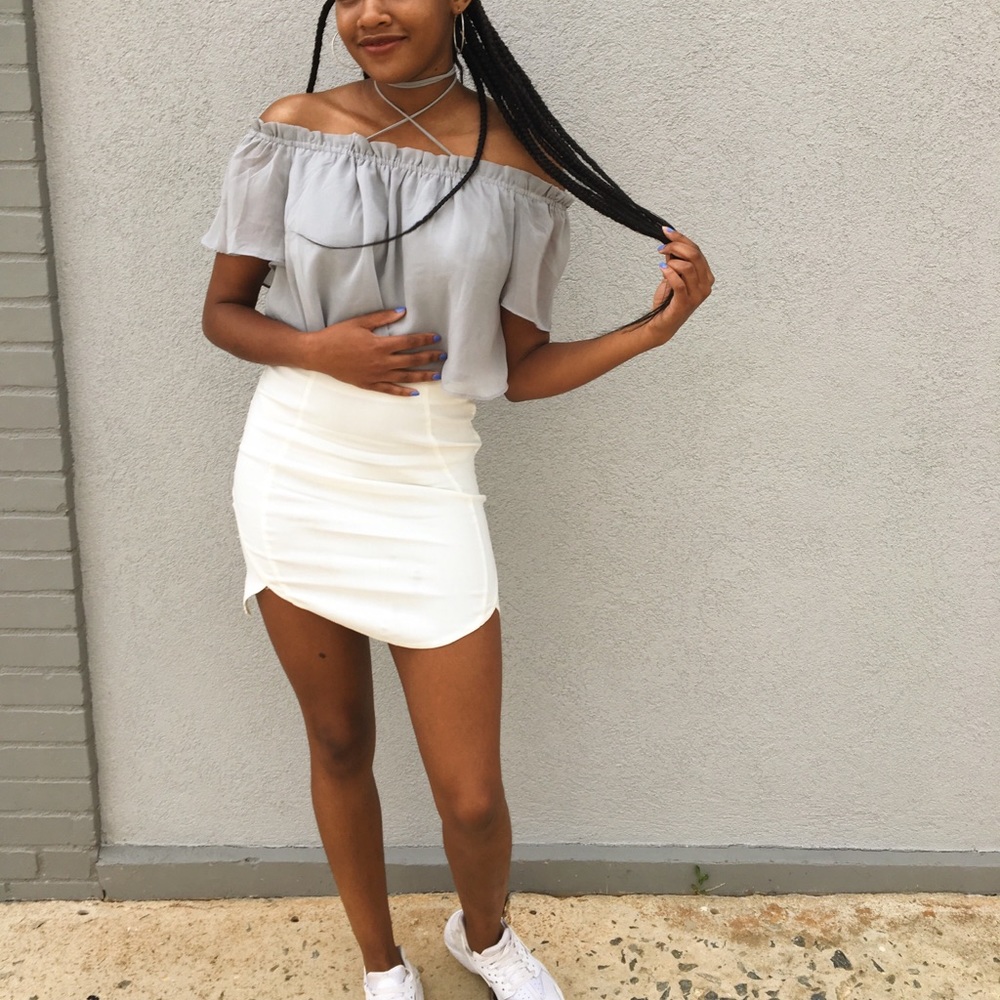 TOBI Crop Top - Picture 3 of 4